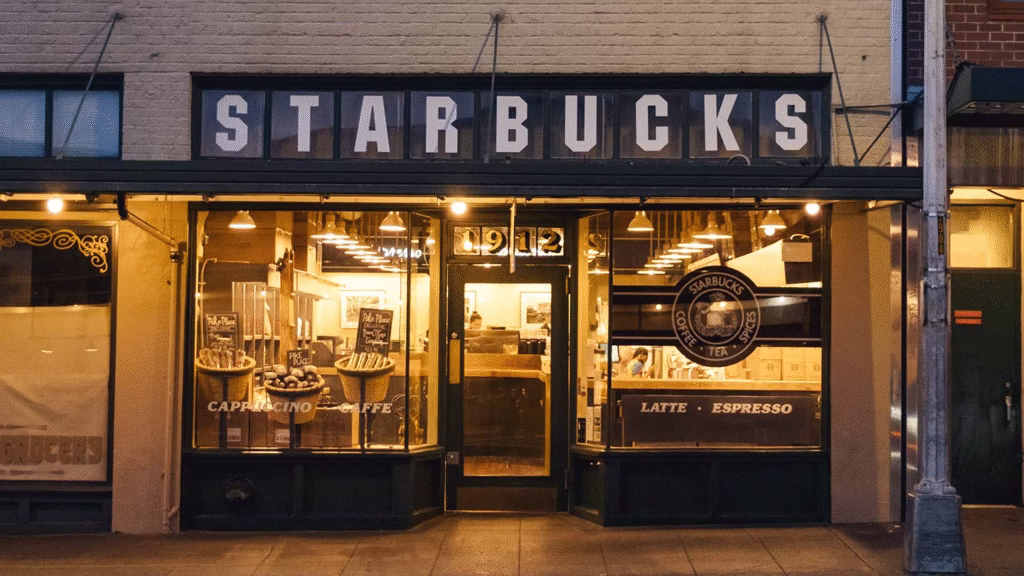 image-10-1024x576 A História Completa do Starbucks: Da Pequena Loja de Seattle ao Gigante Global do Café