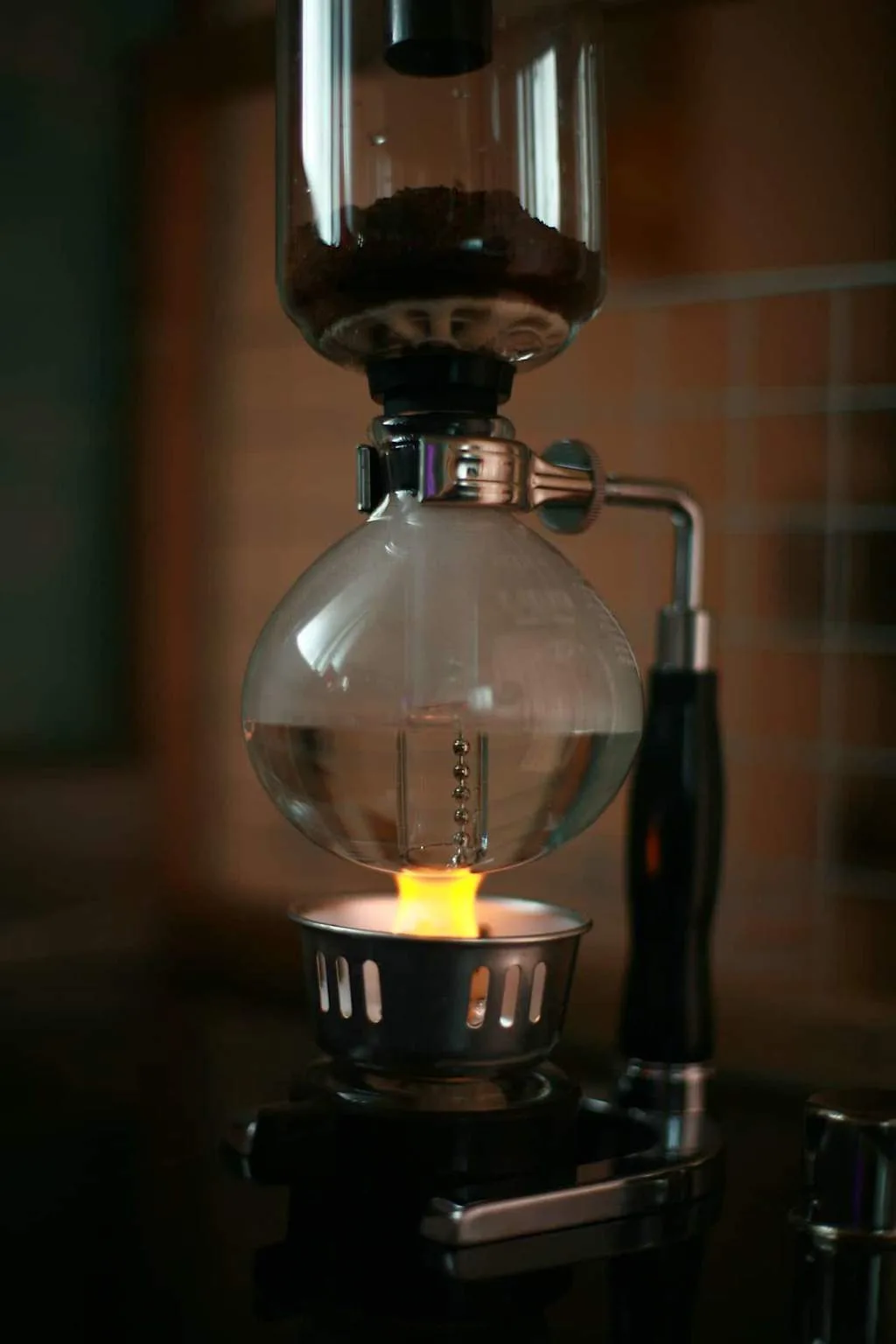 bc8dd09e5348b3b1a235193b04823e7403a58d19 Método Syphon de Extração de Café: O Espetáculo Científico na Sua Xícara