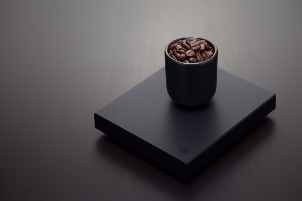 dark-roasted-coffee-beans--1024x682 Balanças: O Instrumento Obrigatório do Barista para Precisão Perfeita