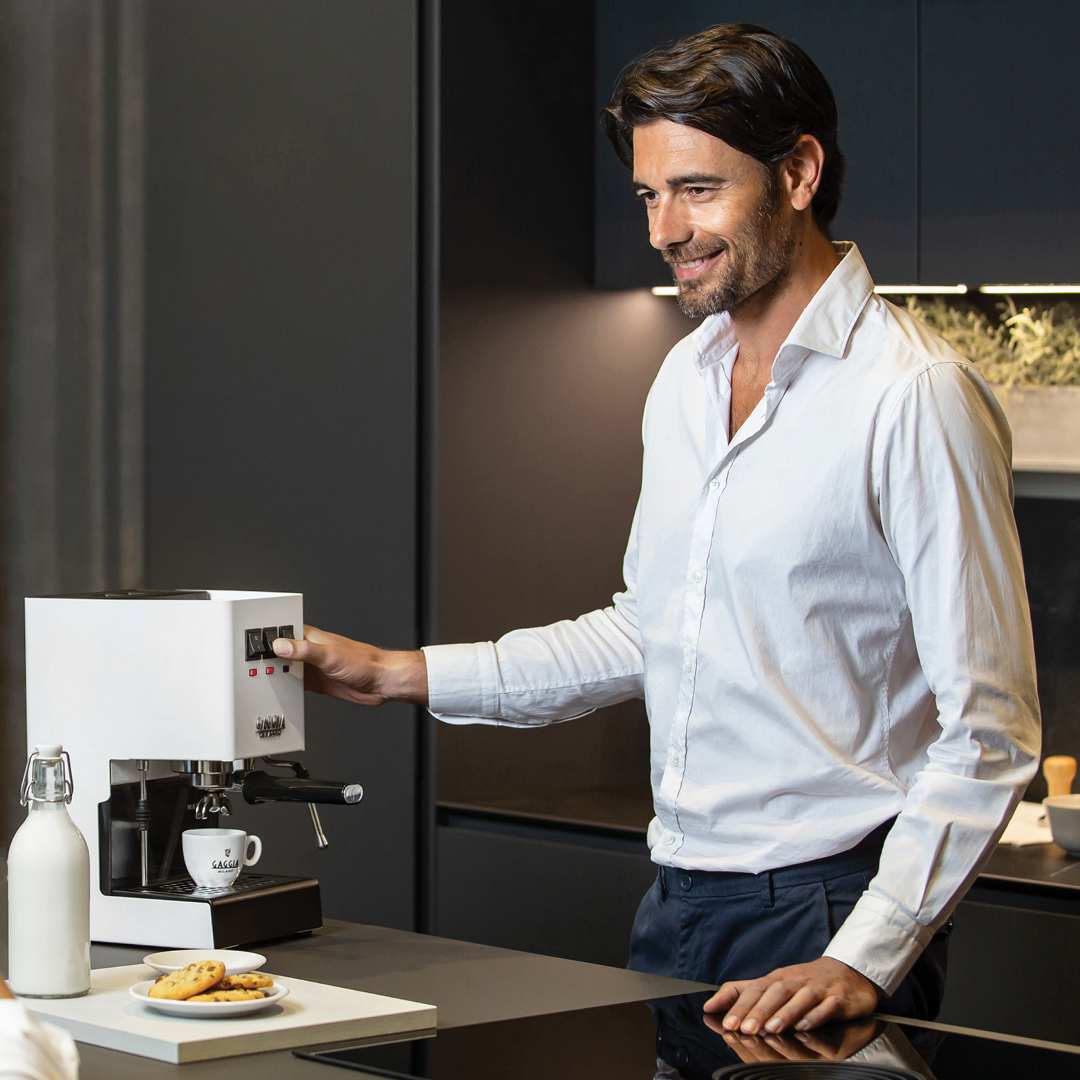 ef5fb88675f5d23ae408c02fb05420ae7022e872 Review Completo da Gaggia Classic Espresso: Vale o Investimento em 2025?