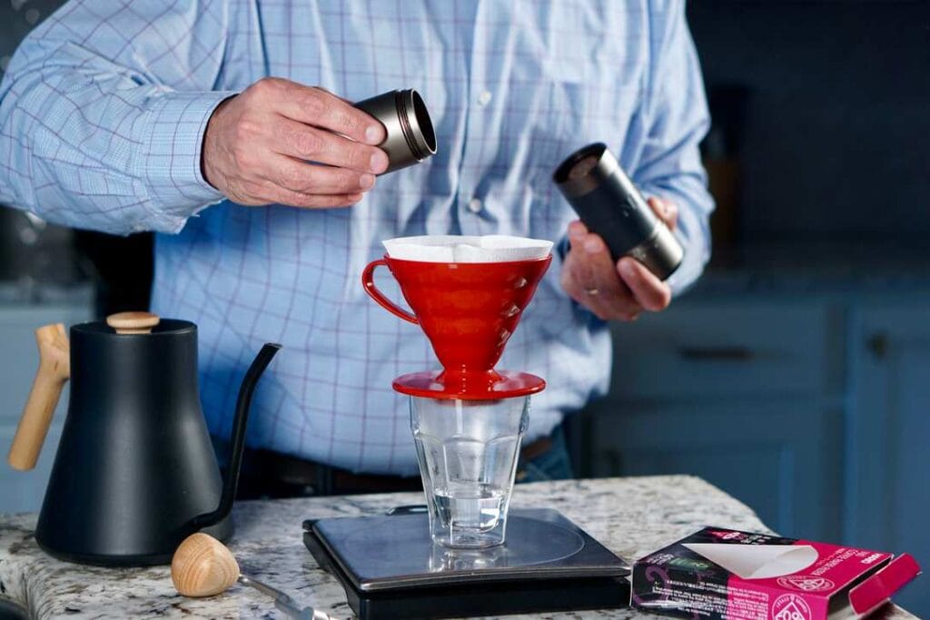 image-32-1024x683 Batalha dos Métodos: V60 vs Chemex - Qual Escolher para Seu Café Especial?