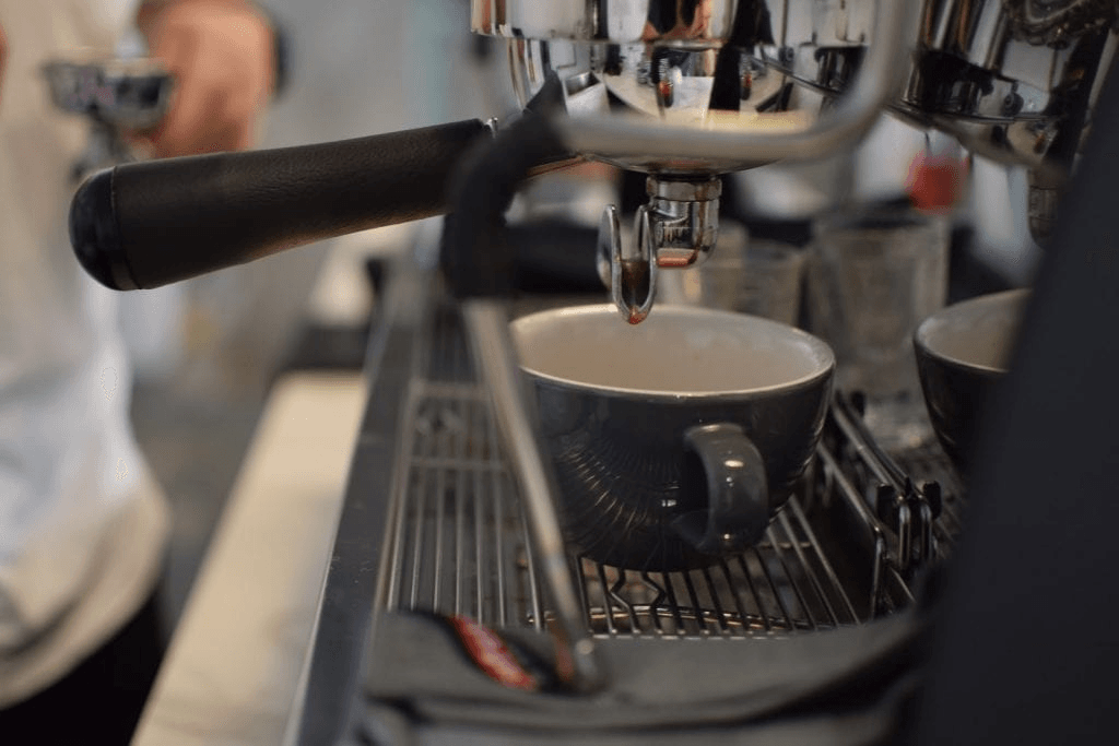 538240fb85e27a45df56203d59cdf8f7cc0ef303 Por Que a Temperatura da Água Muda o Resultado da Extração do Café?